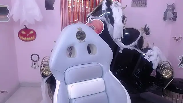 Scarlett_x_xx live cam on StripChat