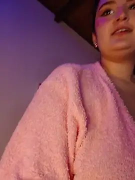 zoe_moon__