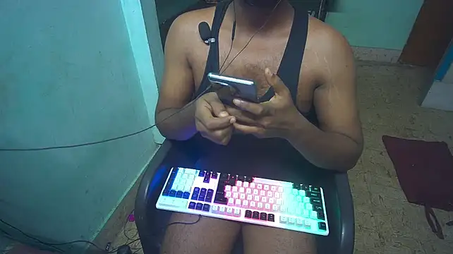 Tamil_KDD live cam on StripChat
