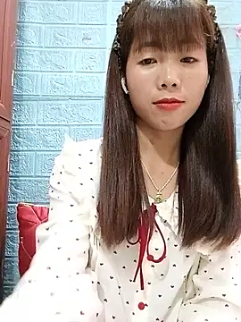 AmyLinee01 live cam on StripChat