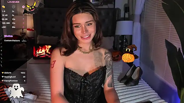 ParisianDoll webcam