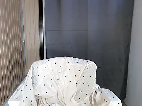 bold_big_kira