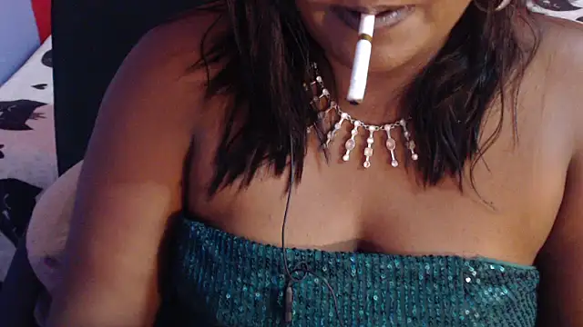 INDIANSIN2 live cam on StripChat