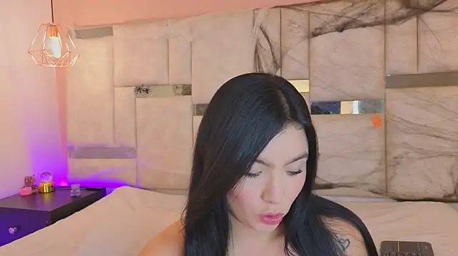 kylie_river live cam on StripChat