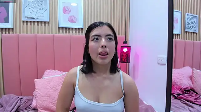 Abril_adams_ live cam on StripChat