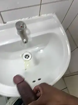 currycuero (M young) - A nice blowjob, come on, I'll give you ?