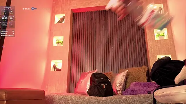 rousewrightt (F milf) - Insert the plug very slowly (close-up)