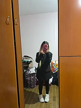 Thegirlofthemirror