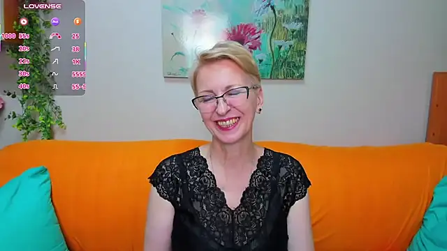 iamyourdream89 live cam on StripChat