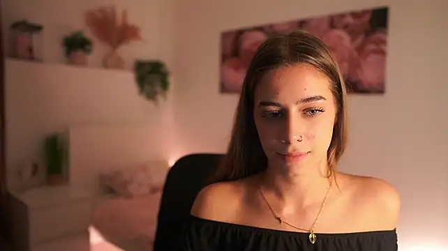 OliviaMoretti live cam on StripChat