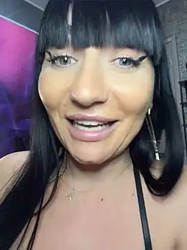 MysticCleo en live webcam