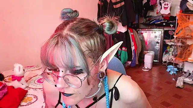 Rossiee_huntt webcam