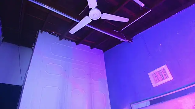 MiaRaven_