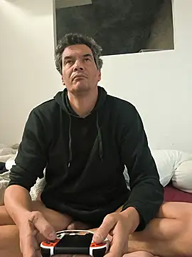 twitshe live cam