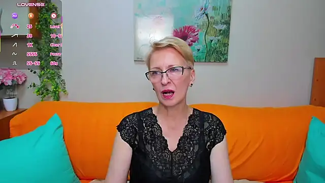 iamyourdream89 live cam on StripChat