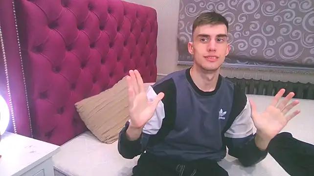 DeanWilde on Stripchat