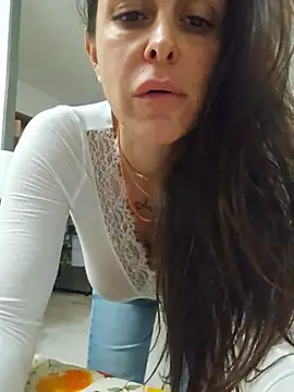 AmandaArt live cam on StripChat