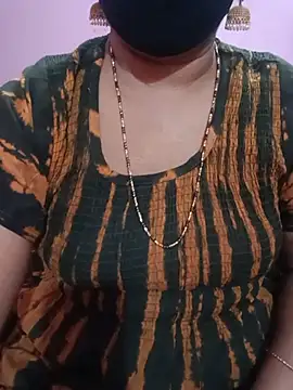 Tamil_Anudhiya live cam on StripChat