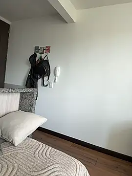 sukhakunis1 live sex cam