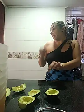 maynor_1998 live cam preview