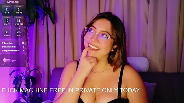 Mila_white1 live cam preview