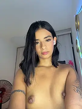 Annacherry_77 webcam