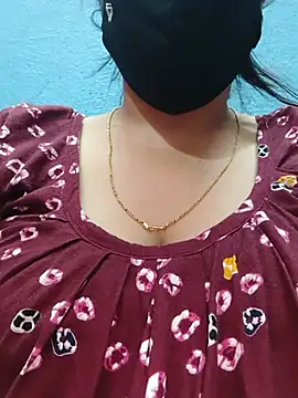 radhika7979 live cam on StripChat