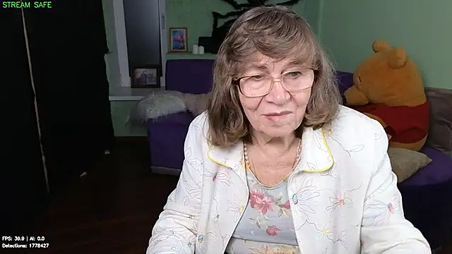 Betty_Brick webcam