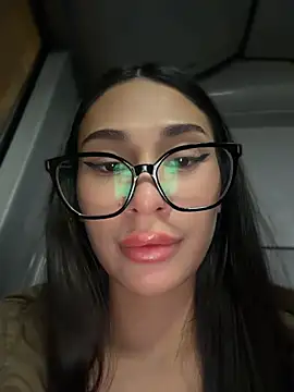 aria51 (F young) - open pussy wide&spank it loud🍓🔊