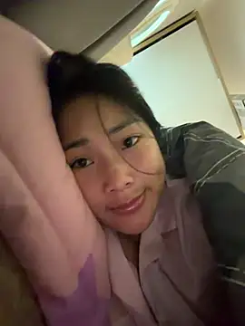 lylybaby1888 (F young) - Vào nhà wc móc  hàu sữa🥵