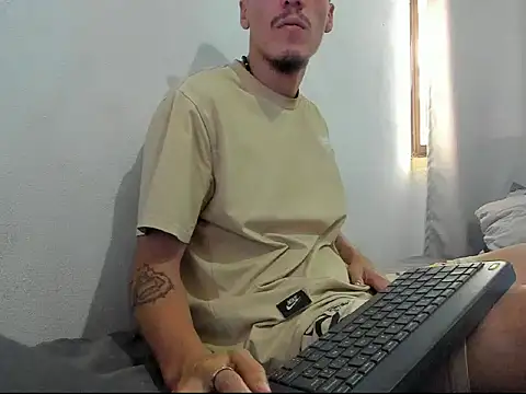 Latins_Boss live sex cam