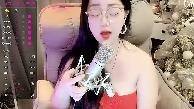 Monica-666888- webcam