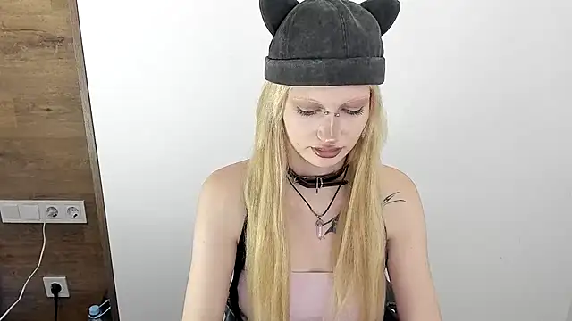 MollySen live cam on StripChat