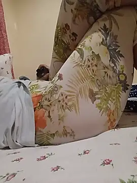 Farah-_nono