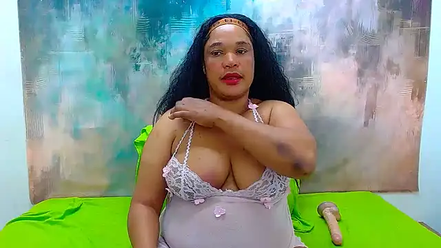 LuxeBBWxx2 live cam preview