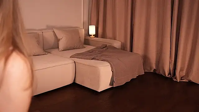 inspiration_in_frame (F young) - play with pussy