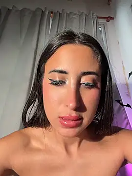 MiaFoxie_ live cam