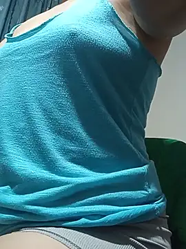 Hot_Aryelle20