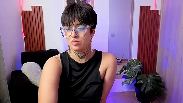 Rebeka-baker live cam on StripChat