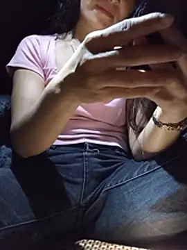 Heryy_xx live cam on StripChat