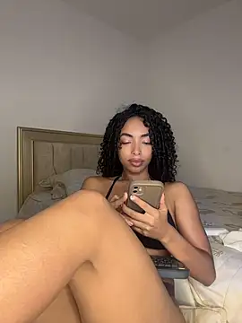 nicoleebony1