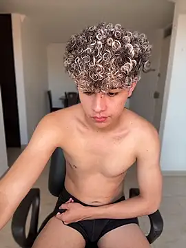 DavidfullOFlove live cam on StripChat