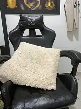 NikolSexyHot