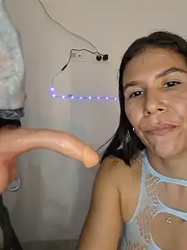 biianca_1 live cam on StripChat