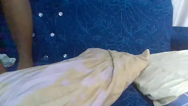 Wet__bunny_ live cam preview