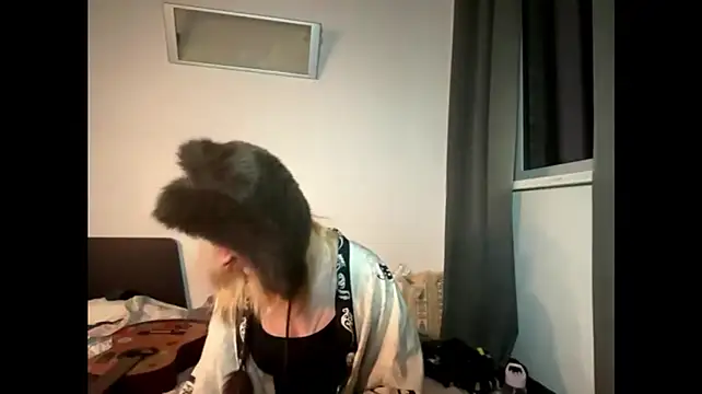 LorineFavaro live cam preview