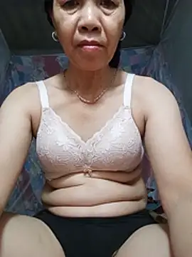Puzzy_open live cam preview