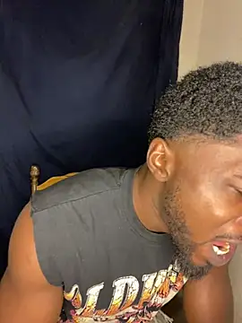 BrownSkinHandsome live cam preview
