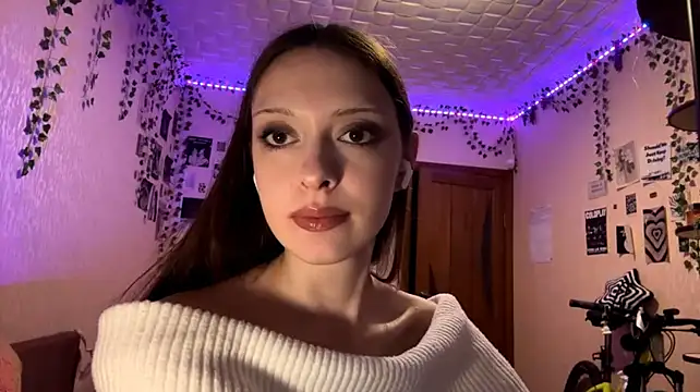 LoretaRosek live cam on StripChat
