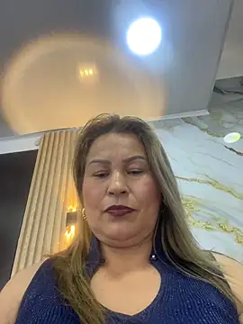 PamelaMilf- live cam on StripChat